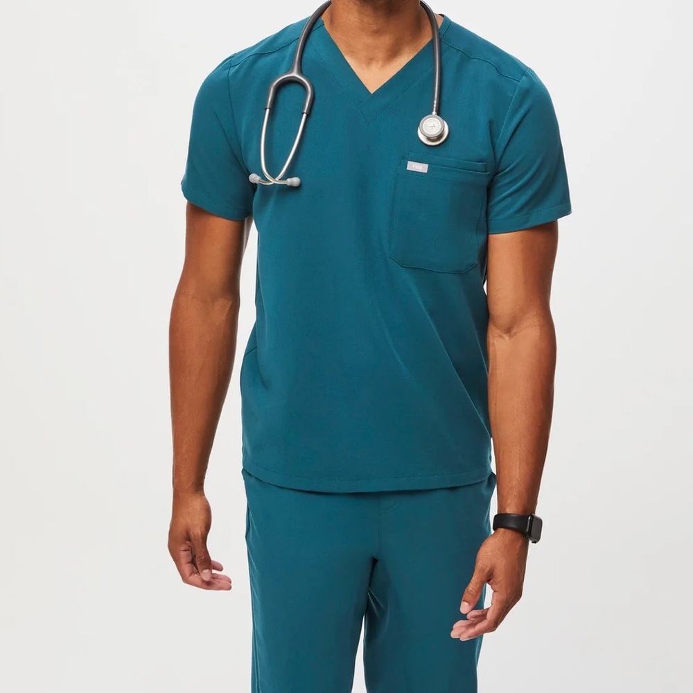 FIGS Caribbean Blue Scrub Set